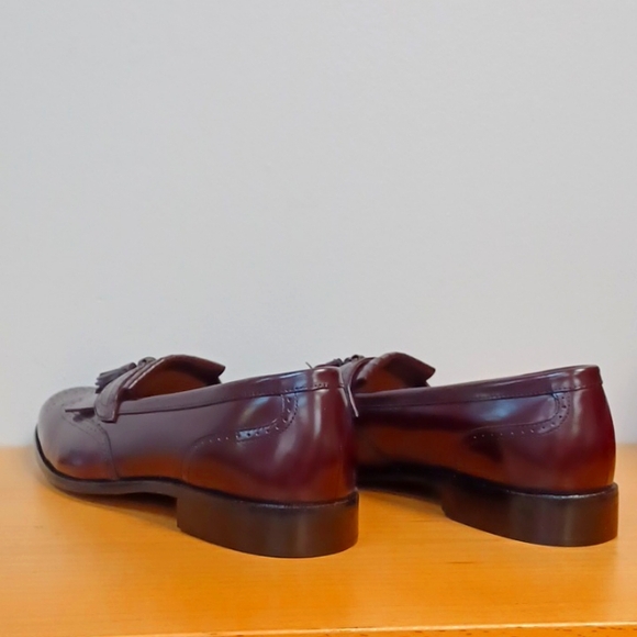 New Bostonian Loafers - Picture 7 of 11